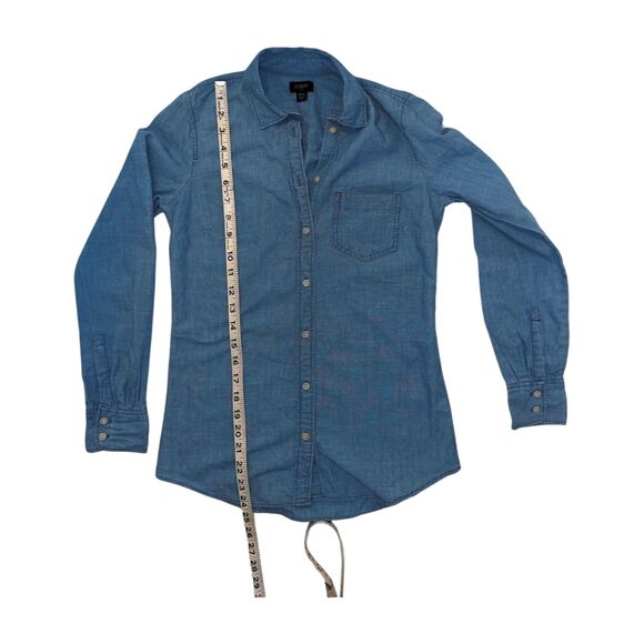 J Crew Chambray shirt in signature fit (Denim/Lovers Lane Wash) - Picture 9 of 10